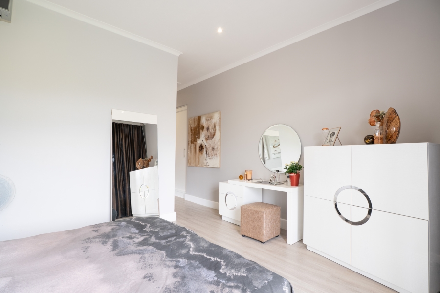 3 Bedroom Property for Sale in Lake Michelle Western Cape